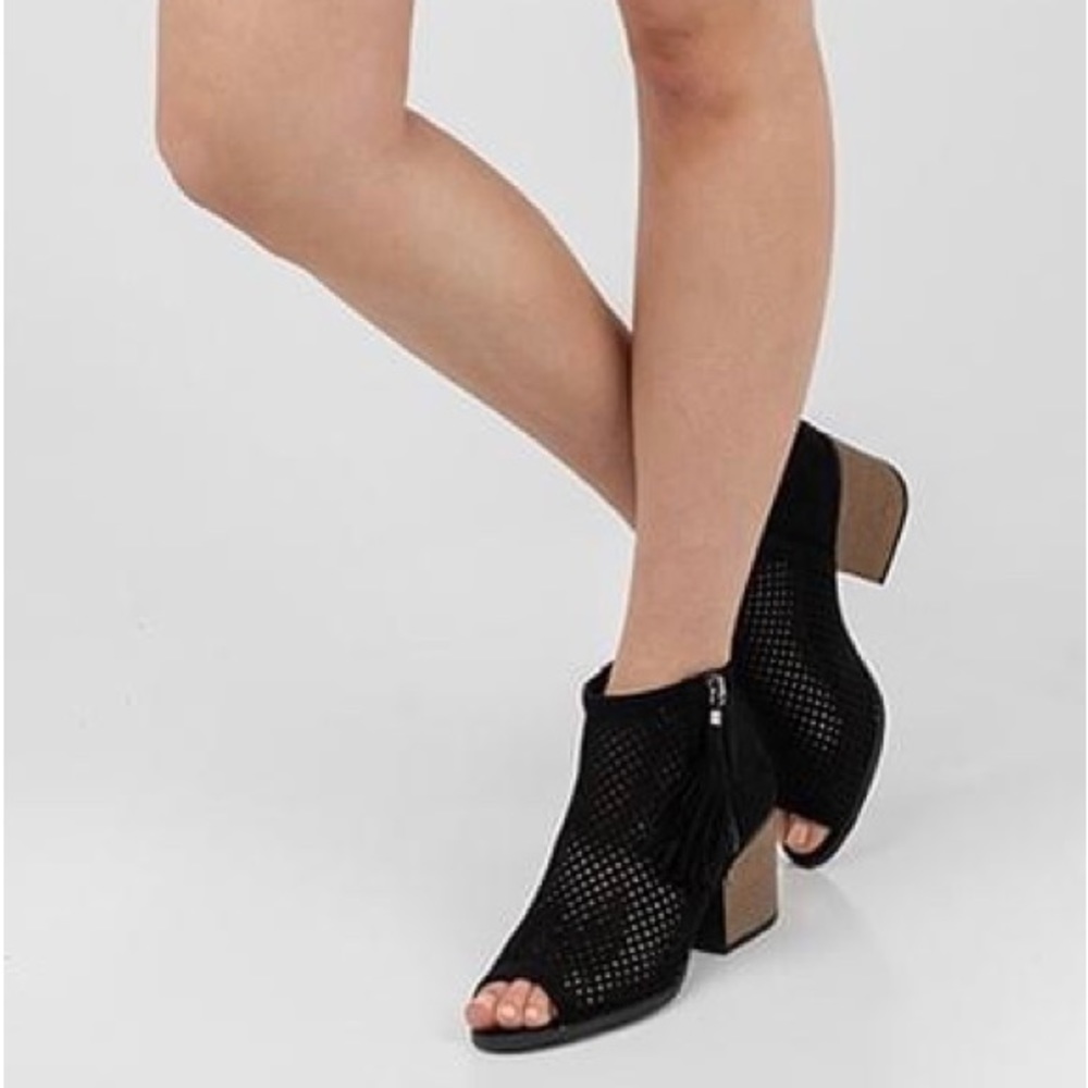 Quoid Ladies Black Booties - Size 6US